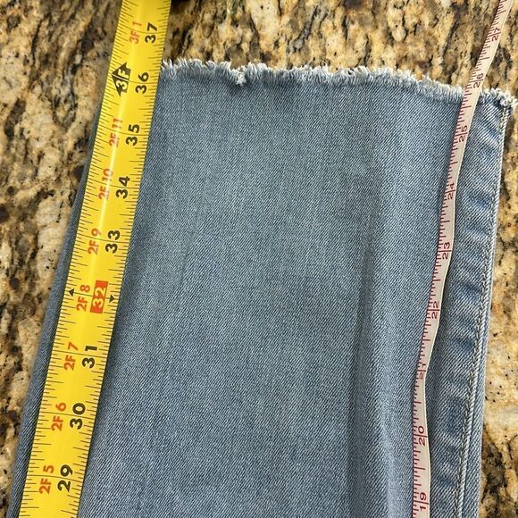 Joe’s Light Wash Distressed High Rise Straight Cropped Jeans Size 31 - Picture 8 of 10